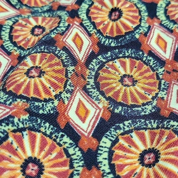 Lularoe A-Lined Flared Skirt.  Size Xsmall - Picture 3 of 3